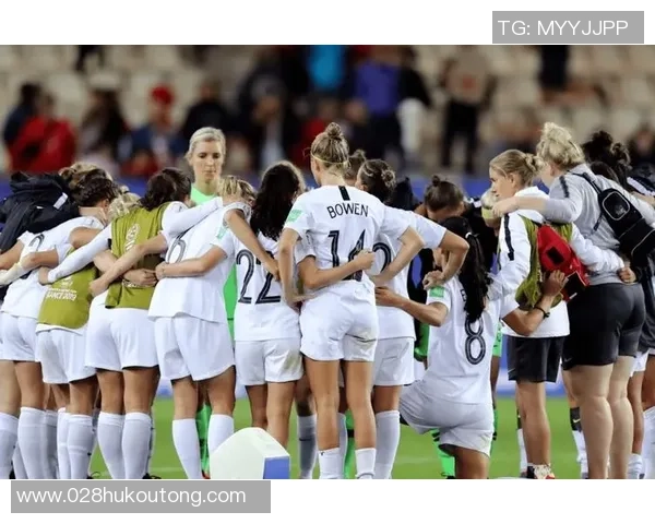 加拿大女足与新西兰女足激战正酣谁能在国际赛场上笑到最后